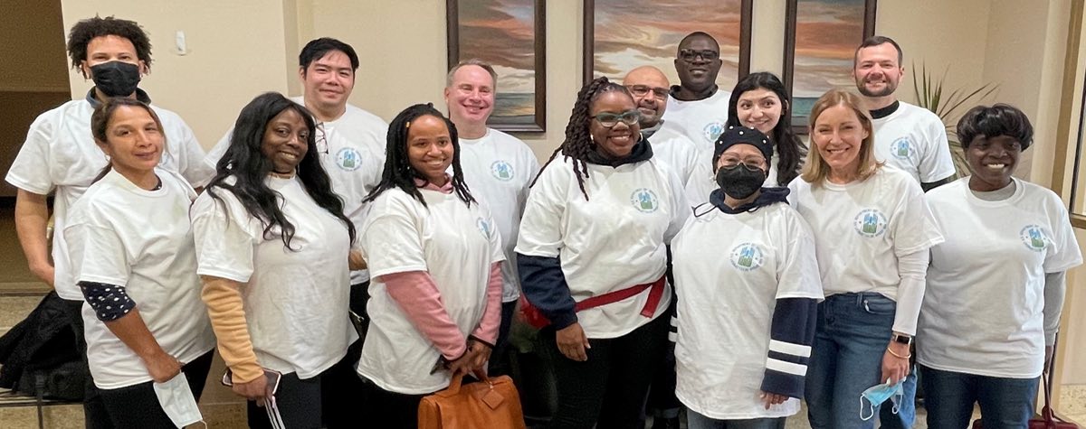 [The HUD New York Regional Office Staff Volunteer for Habitat for Humanity]. HUD Photo